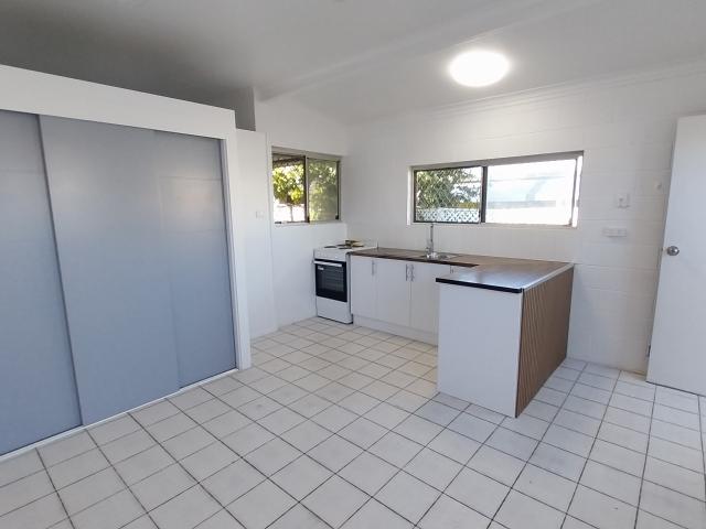 Apartment for rent in Pimlico, Queensland