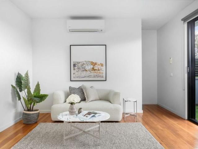 Townhouse for rent in Camerons Creek, Victoria