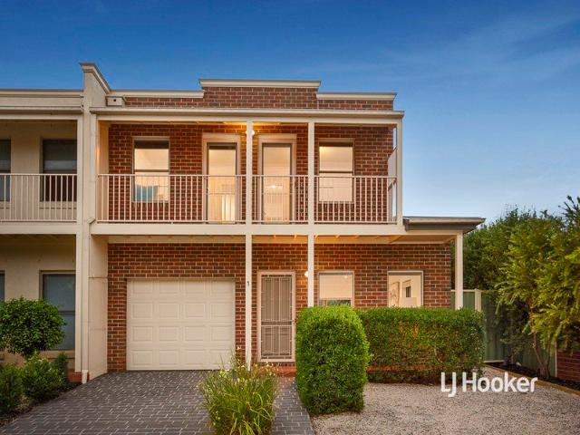 Townhouse for sale in Camerons Creek, Victoria
