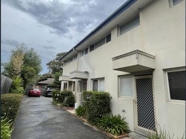 Townhouse for rent in Camerons Creek, Victoria