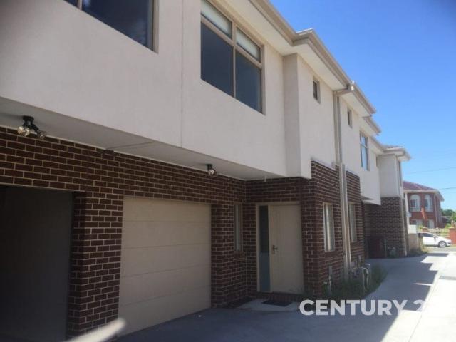 Townhouse for rent in Springvale, Melbourne