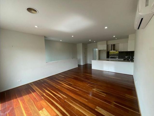 Townhouse for rent in Preston, Melbourne