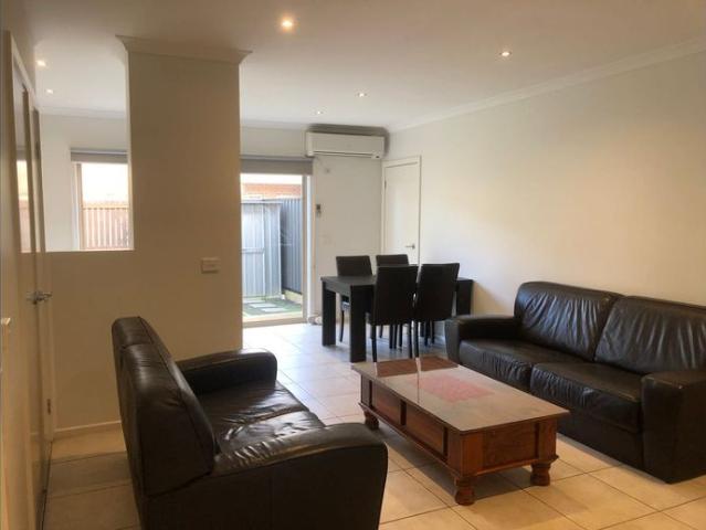 Townhouse for rent in Camerons Creek, Victoria
