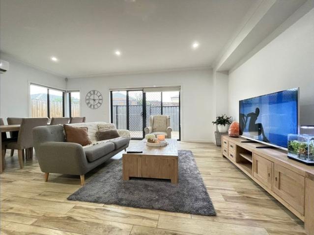 Townhouse for rent in Camerons Creek, Victoria