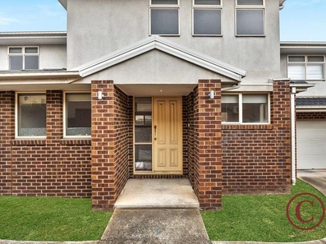 Townhouse for sale in Camerons Creek, Victoria