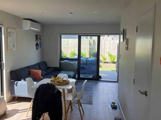 Townhouse for rent in Glendene, Henderson-Massey