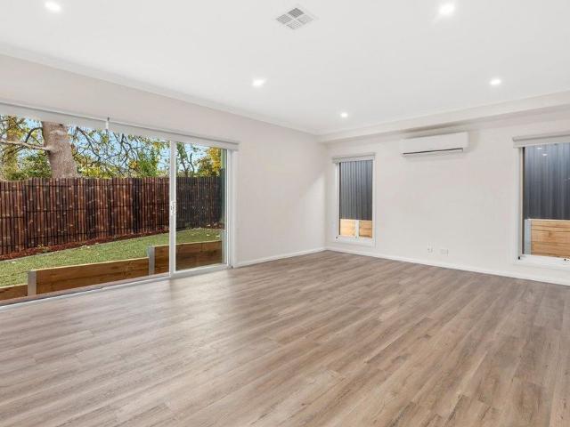 Townhouse for rent in Mooroolbark Heights Estate, Melbourne