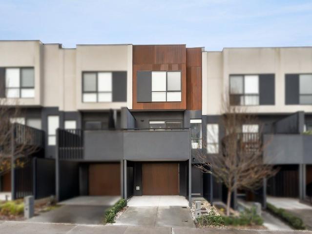 Townhouse for sale in Camerons Creek, Victoria