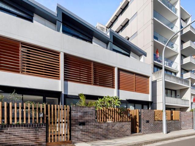 Townhouse for sale in Sydney, New South Wales