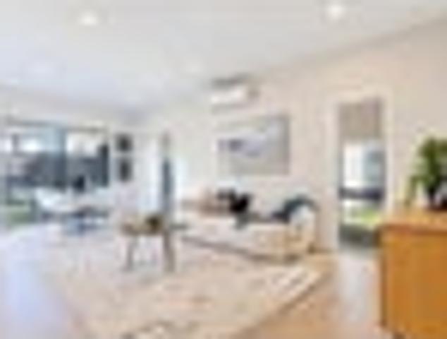 House for sale in Saint Johns, Ōrākei