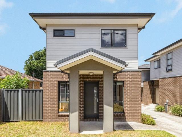 Townhouse for sale in Camerons Creek, Victoria