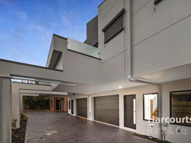 Townhouse for sale in Camerons Creek, Victoria