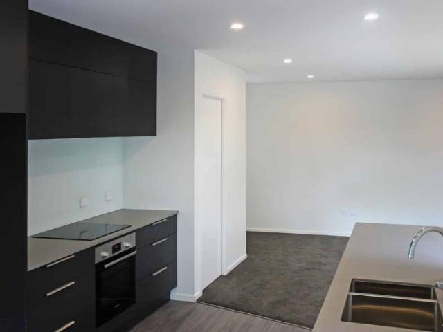 Townhouse for rent in Heathcote, Canterbury