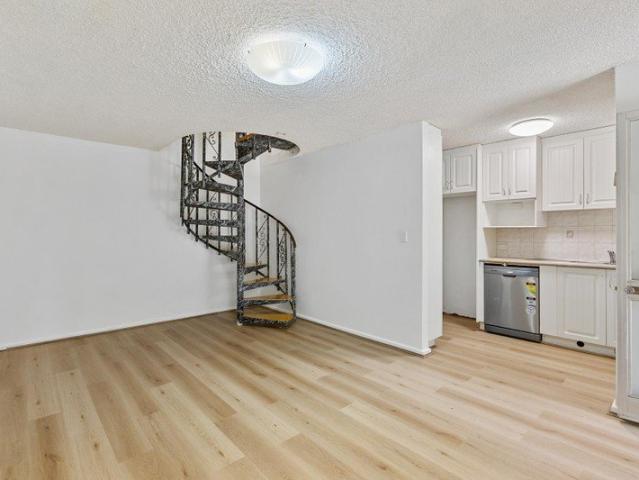 Townhouse for rent in Osborne Park, City of Stirling