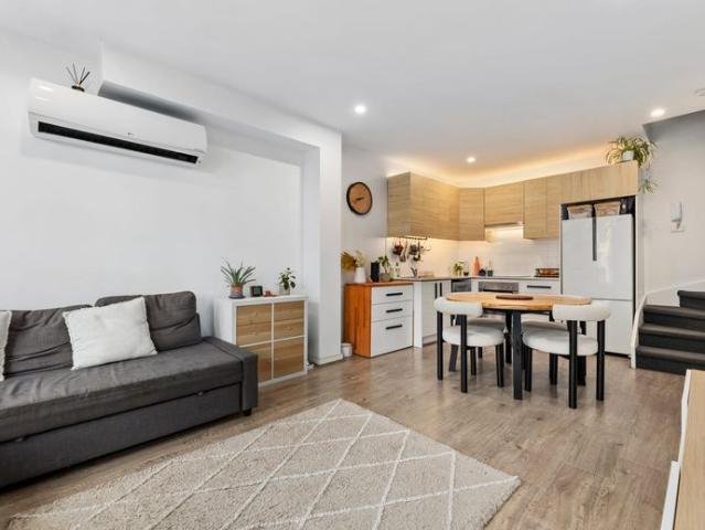 Townhouse for rent in Camerons Creek, Victoria