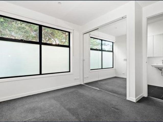Townhouse for rent in Camerons Creek, Victoria