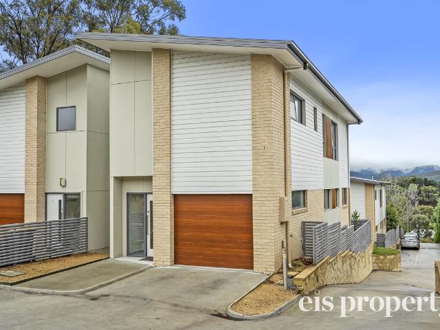 House for sale in New Town
