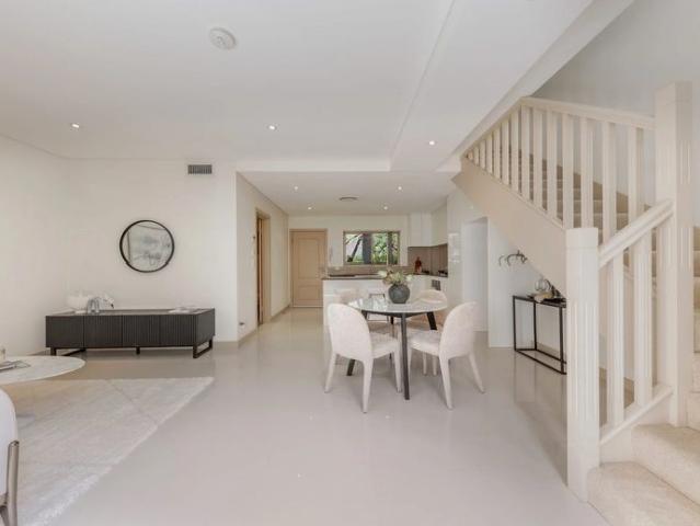 Townhouse for rent in Lower North Shore, Sydney