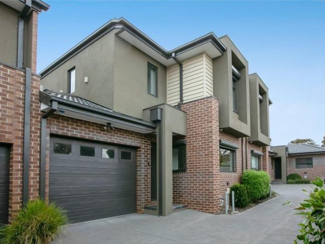 Townhouse for rent in Reservoir, Melbourne