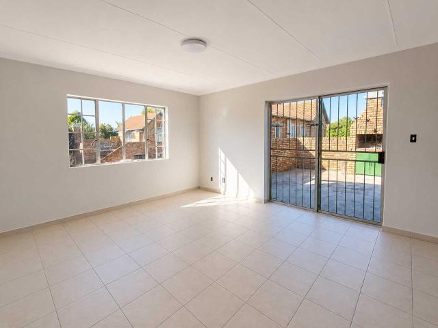 Townhouse for sale in Waterkloof, Gauteng