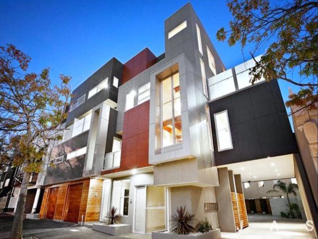 Townhouse for rent in Camerons Creek, Victoria