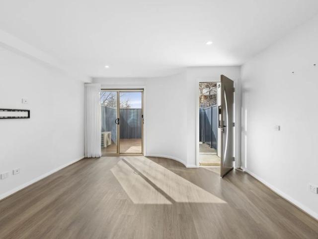 Townhouse for rent in Googong, New South Wales