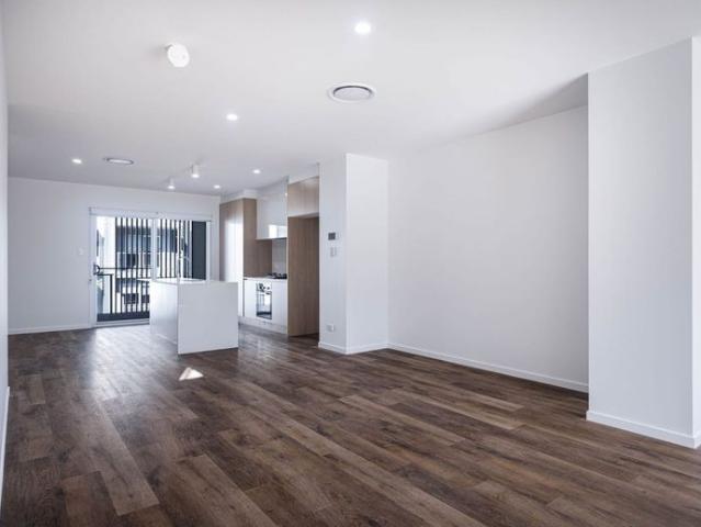 Townhouse for rent in Toombul, Queensland
