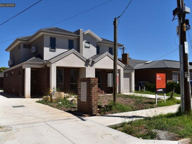 Townhouse for rent in Camerons Creek, Victoria