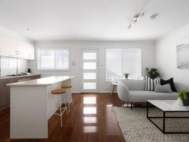 Flat for rent in Newport, Melbourne