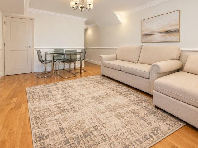 Apartment for rent in Kensal Town, Greater London