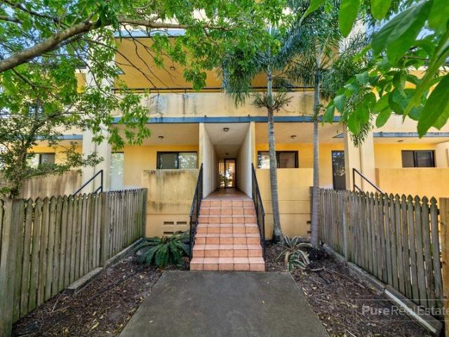 Flat for rent in Toombul, Queensland