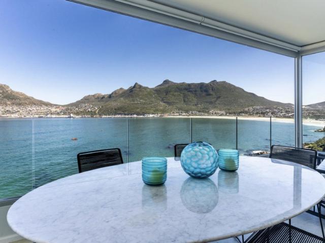 Apartment for rent in Hout Bay, Western Cape