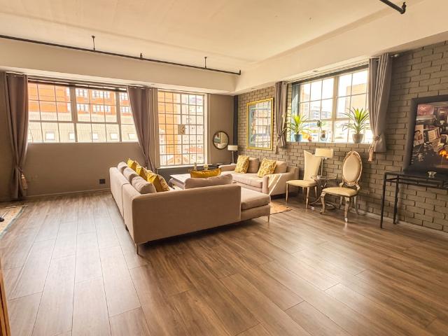 Apartment for rent in Foreshore, Cape Town