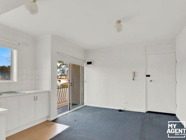 Apartment for rent in Port Melbourne, Melbourne