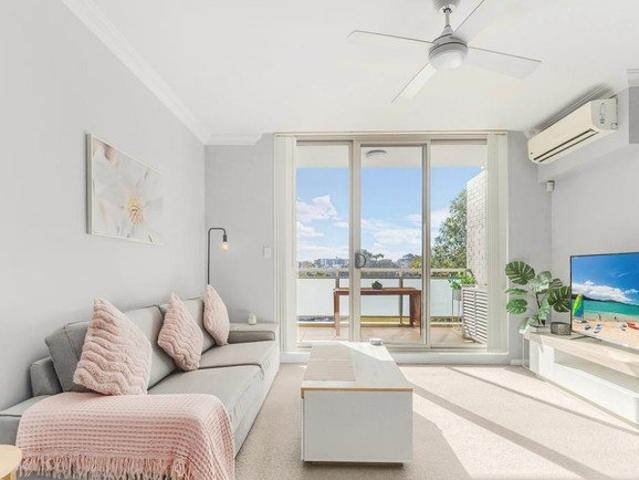 Apartment for rent in Baulkham Hills, Sydney