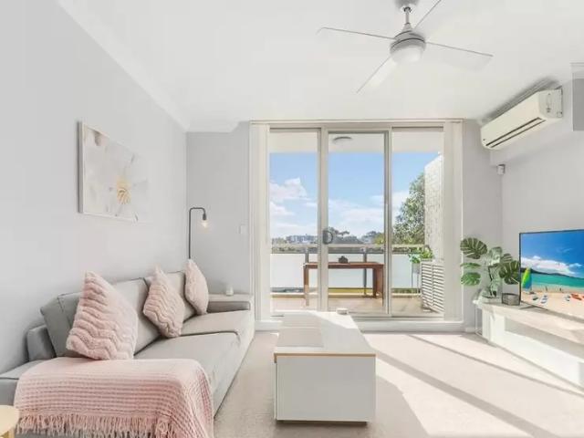 Apartment for rent in Baulkham Hills, Sydney