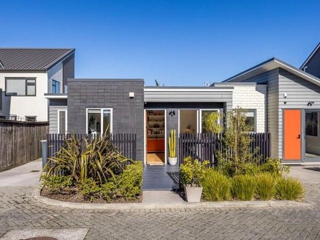 Apartment for rent in Hobsonville Point, Upper Harbour