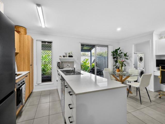 Townhouse for sale in Toombul, Queensland