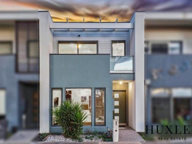 Townhouse for sale in Camerons Creek, Victoria