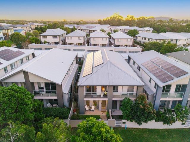 Townhouse for sale in Toombul, Queensland
