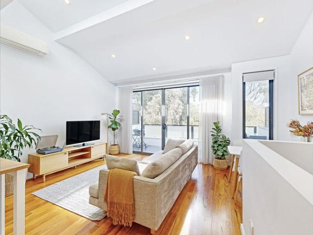 Townhouse for rent in Camerons Creek, Victoria