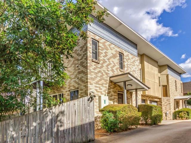 Townhouse for rent in Petrie, Greater Brisbane