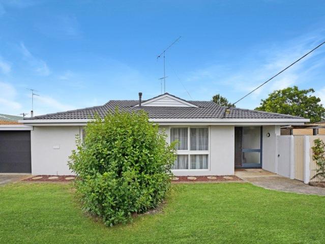 Apartment for sale in Newcomb, Geelong