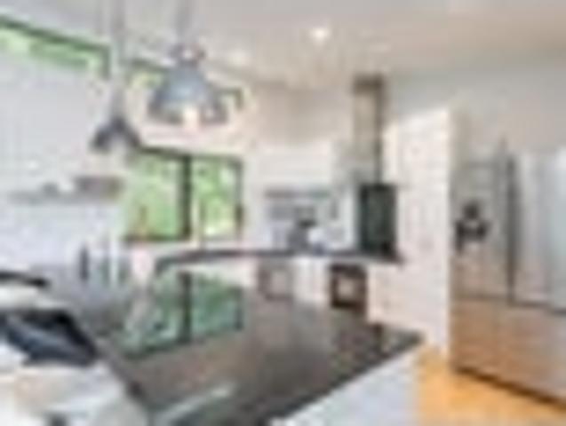 House for sale in Days Bay, Wellington