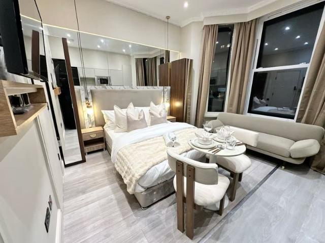 Studio for rent in West Kensington, Greater London