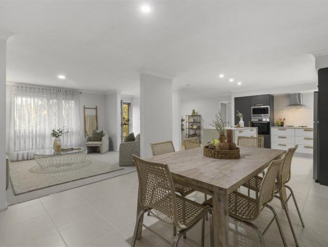 House for sale in Everton Hills, Greater Brisbane