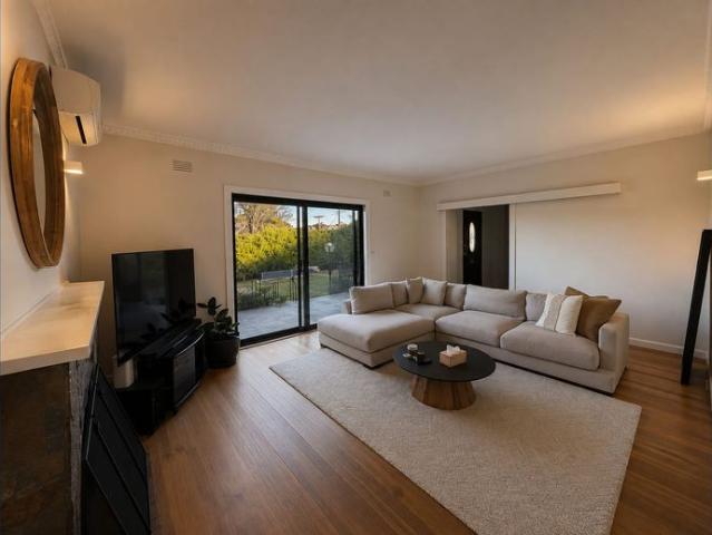 House for rent in Rosanna, Melbourne