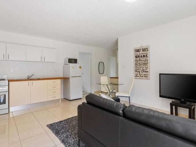 Apartment for sale in Surfers Paradise, Gold Coast City