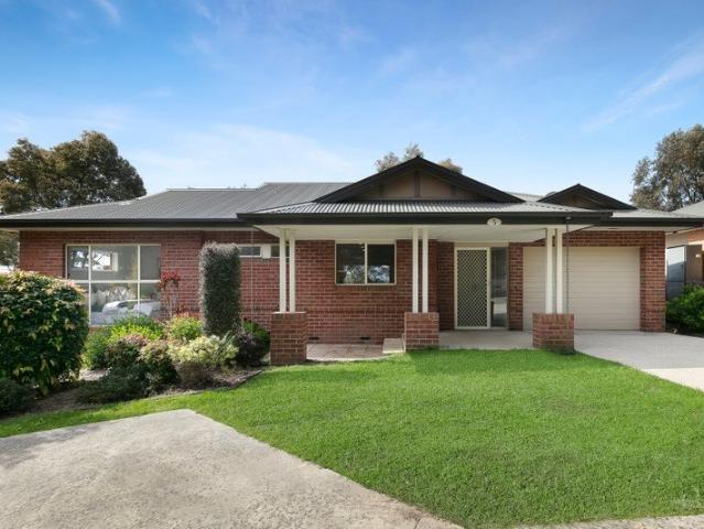 Villa for sale in Croydon, Melbourne