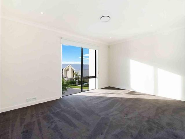 Townhouse for rent in Fernbrook, Queensland